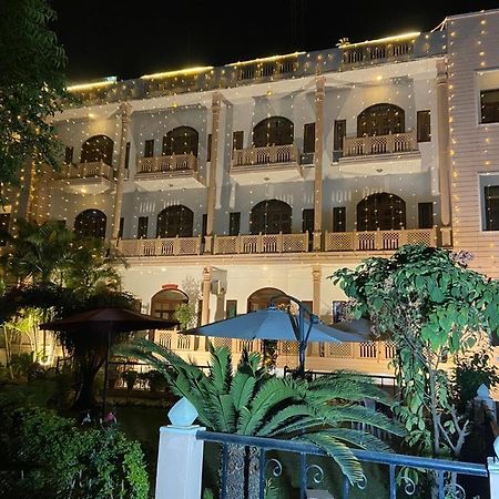 Hotel Fort View Tikamgarh Extérieur photo
