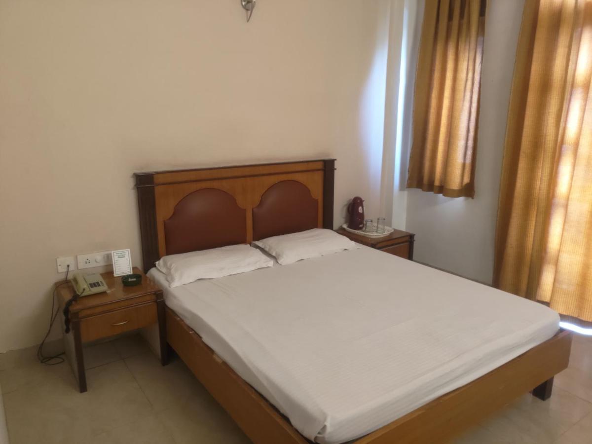 Hotel Fort View Tikamgarh Extérieur photo